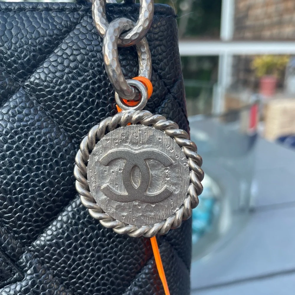 Vintage Chanel Medallion Quilted Tote Handbag - Picture 11 of 16